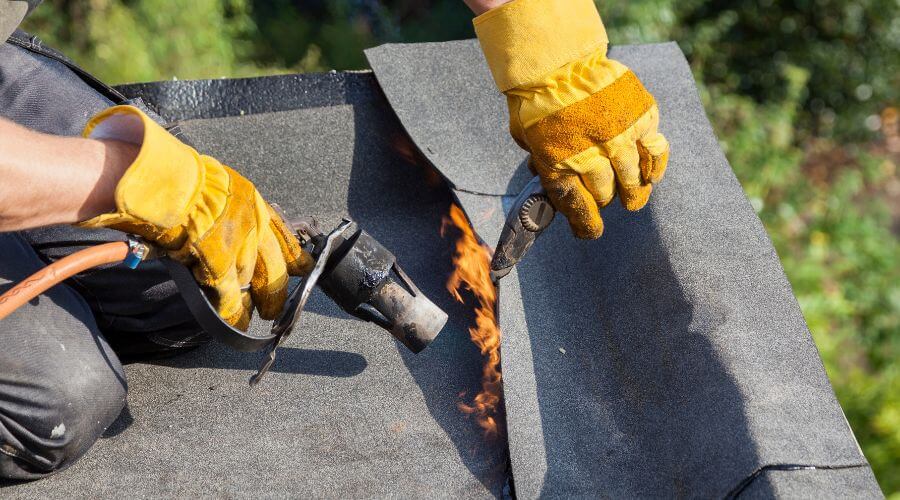 Professional gutter cleaning in Howe, ID